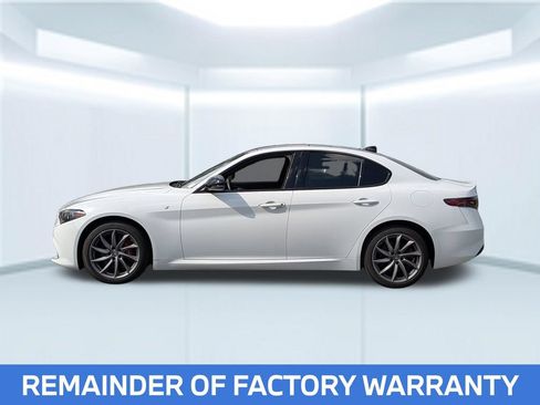 Used 2024 Alfa Romeo Giulia Ti AWD/4WD image 2