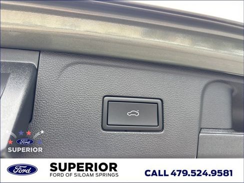 Used 2025 Volkswagen Atlas Peak Edition SE AWD/4WD image 10