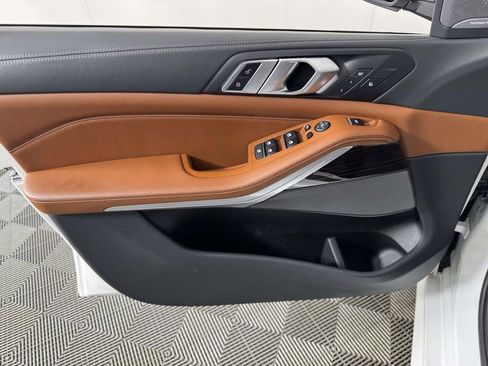 Used 2023 BMW X5 M50i w/ Executive Package image 17