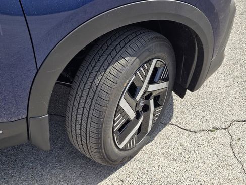 New 2026 Nissan Kicks SV image 6