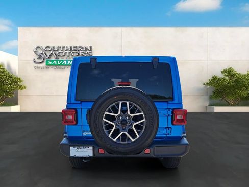 New 2026 Jeep Wrangler Unlimited Sahara w/ Technology Group AWD/4WD image 4