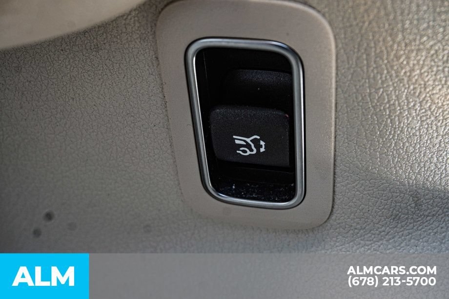Used 2024 Mercedes-Benz GLA 250 w/ Exclusive Package image 49