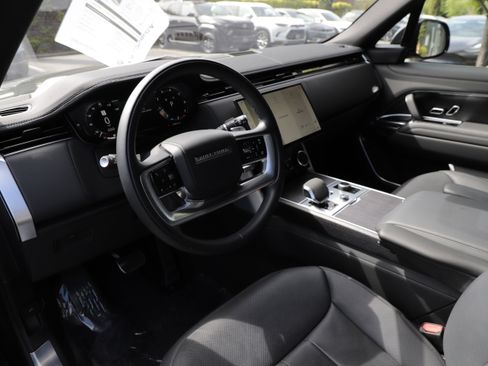Certified 2023 Land Rover Range Rover SE AWD/4WD image 18
