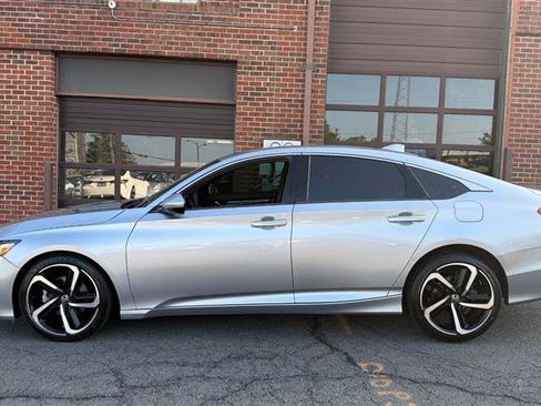 Used 2020 Honda Accord Sport image 6