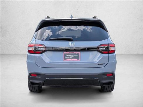 New 2026 Honda Pilot Sport image 7
