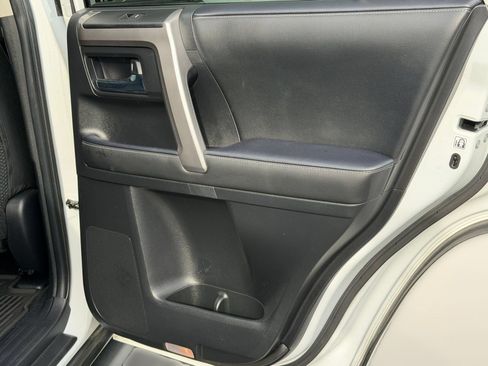 Used 2024 Toyota 4Runner SR5 RWD image 33