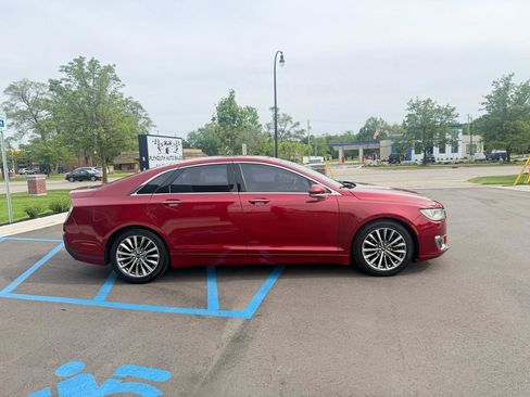 Used 2017 Lincoln MKZ Select w/ Select Plus Package FWD image 4