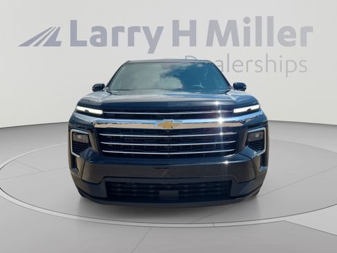 Certified 2026 Chevrolet Traverse LT w/ Driver Confidence Package AWD/4WD image 8