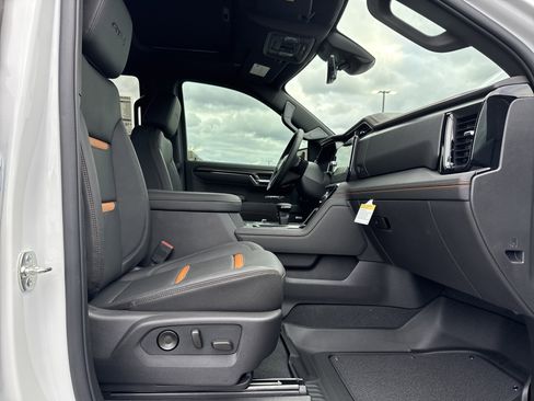 New 2026 GMC Sierra 1500 AT4 w/ AT4 Premium Package image 32