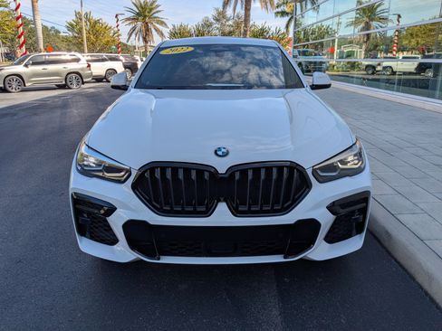Used 2022 BMW X6 xDrive40i w/ M Sport Package image 2