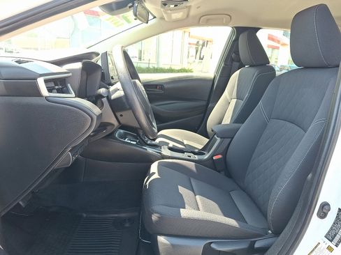 Used 2024 Toyota Corolla LE w/ LE Convenience Package FWD image 14