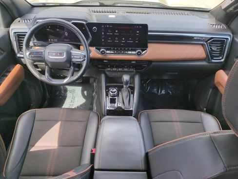 Used 2024 GMC Canyon AT4 w/ LPO, Skid Plate Package AWD/4WD image 28