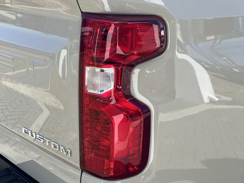 Certified 2026 Chevrolet Silverado 1500 Custom image 9