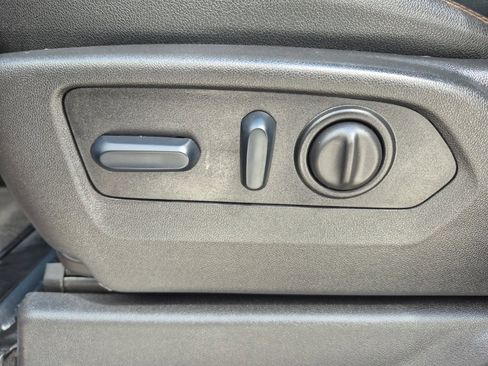 Used 2023 GMC Sierra 2500 AT4 w/ Snow Plow Prep/Camper Package image 22