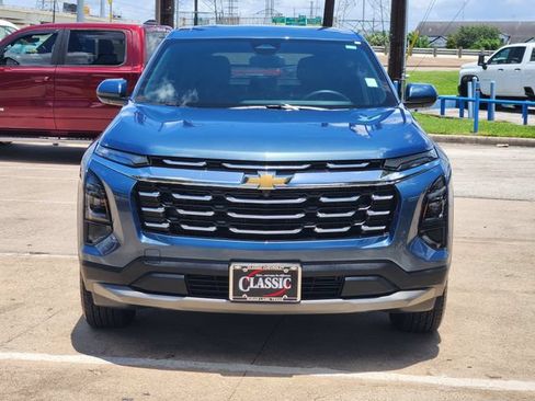 Used 2026 Chevrolet Equinox LT FWD image 2