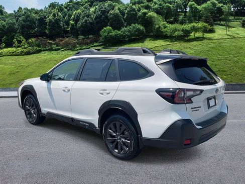 Certified 2025 Subaru Outback Onyx Edition w/ Popular Package #2 image 3