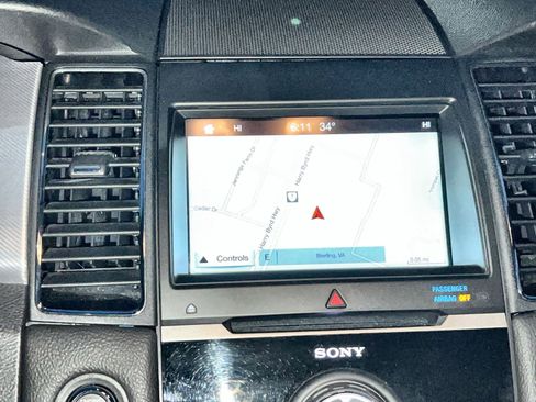 Certified 2018 Ford Taurus SHO w/ Driver Assist Package image 20