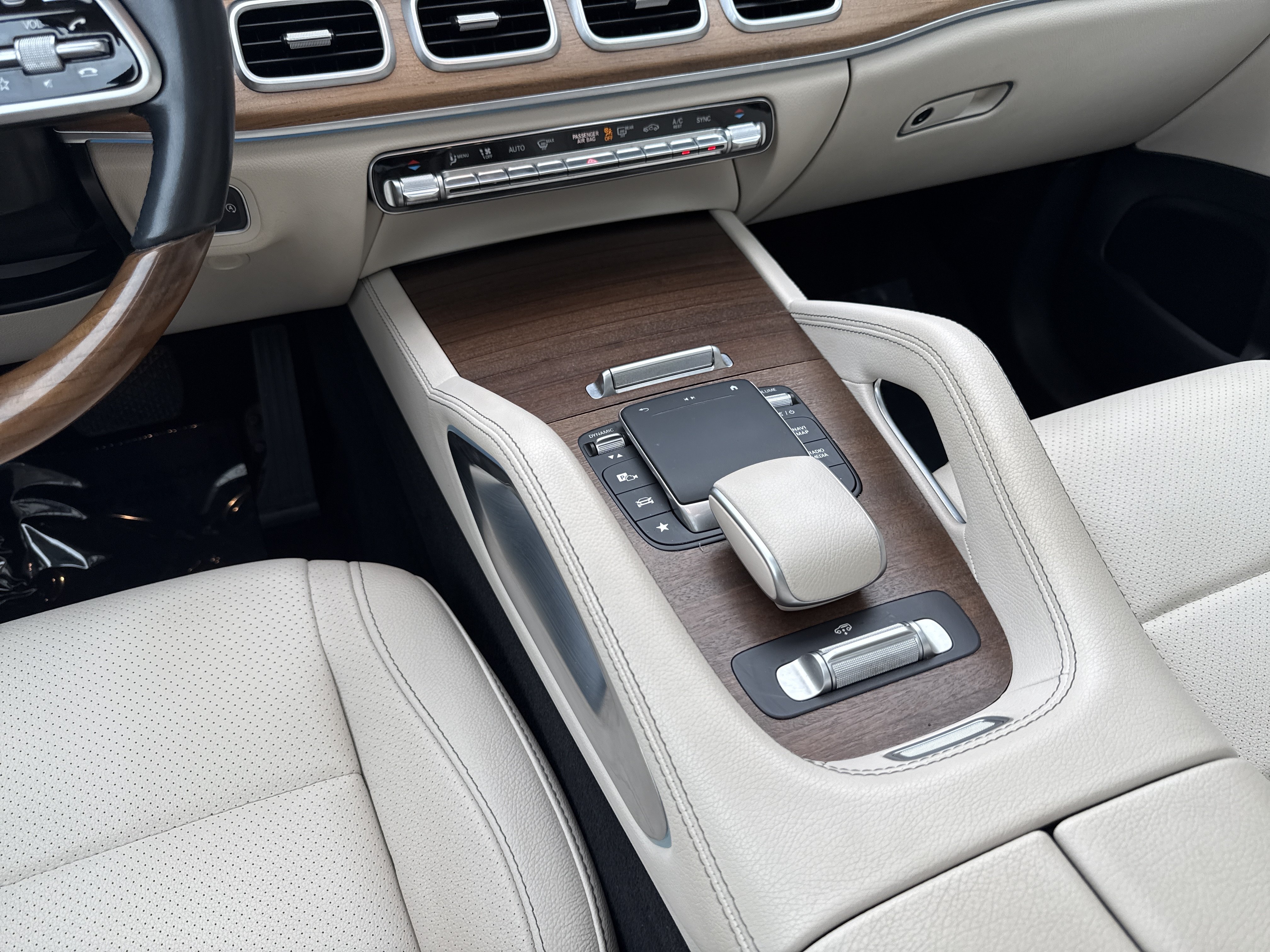 Certified 2022 Mercedes-Benz GLS 450 4MATIC image 41