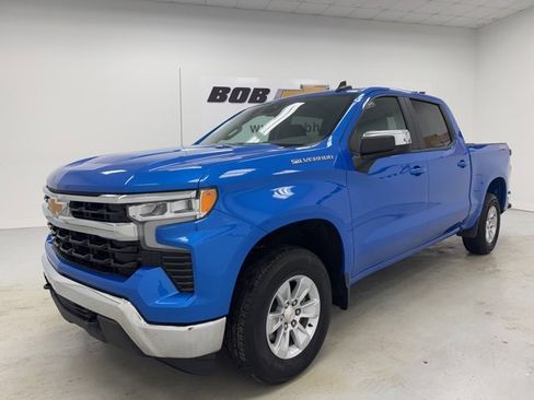 Used 2025 Chevrolet Silverado 1500 LT image 1