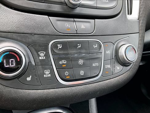 Used 2024 Chevrolet Malibu LT FWD image 30