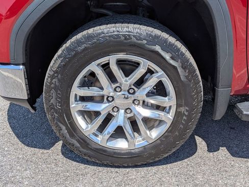 Used 2022 GMC Sierra 1500 SLT w/ SLT Premium Plus Package AWD/4WD image 11