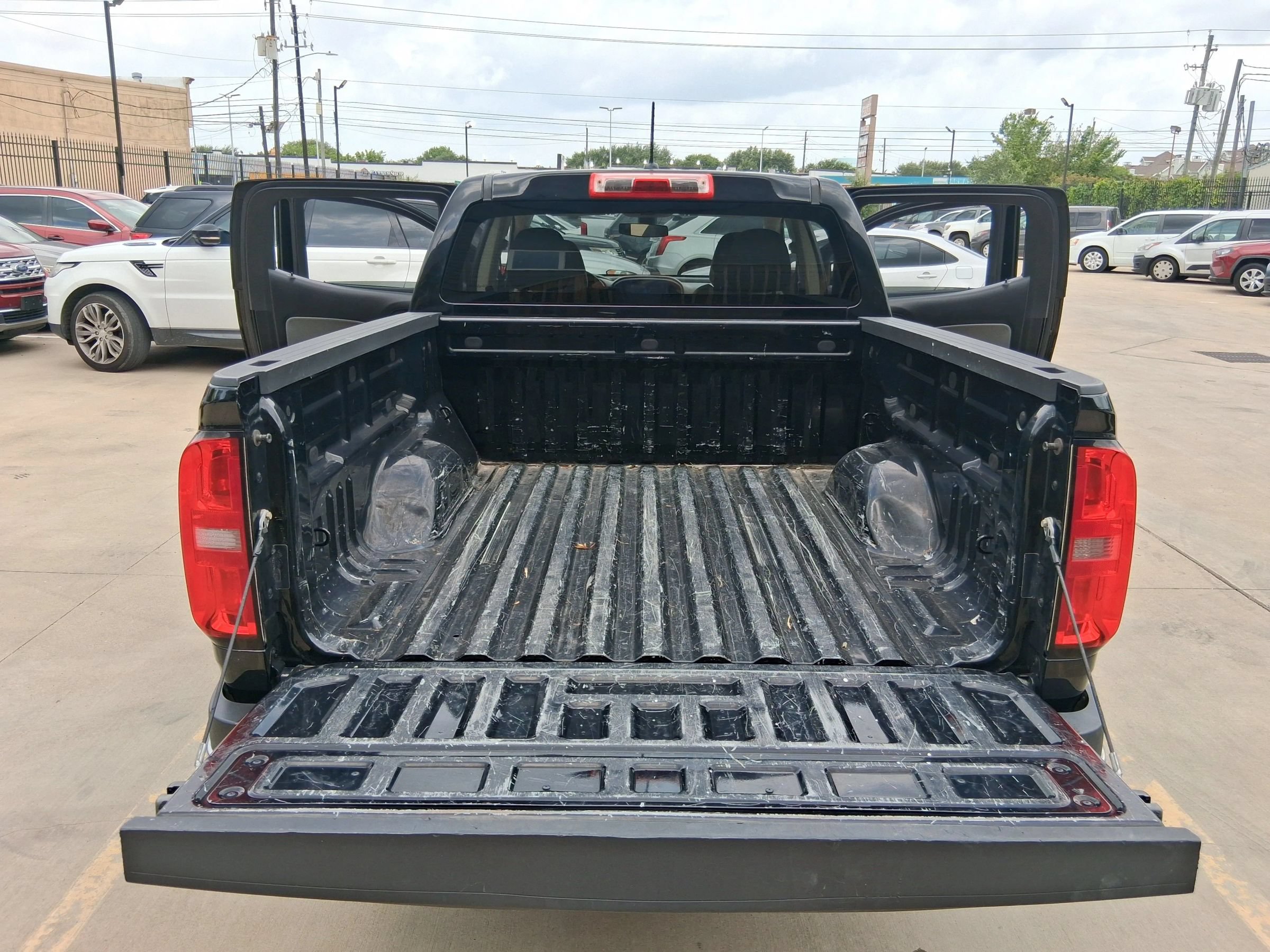 Used 2015 Chevrolet Colorado W/T w/ WT Convenience Package AWD/4WD image 32