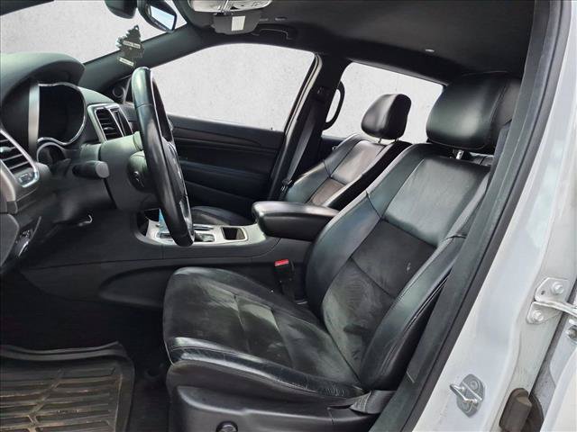 Used 2018 Jeep Grand Cherokee Altitude AWD/4WD image 12