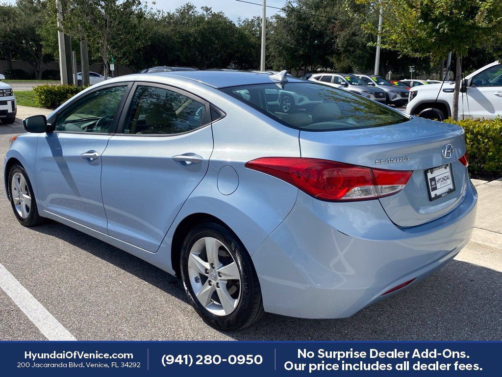 Used 2013 Hyundai Elantra GLS w/ Preferred Pkg FWD image 8
