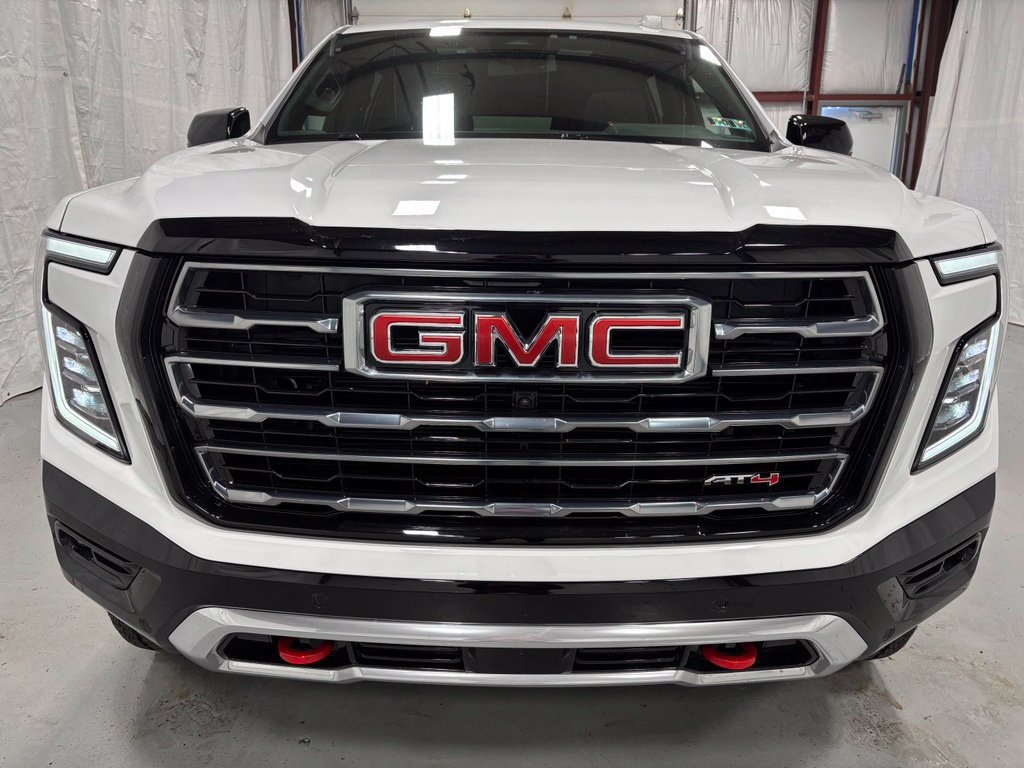 Used 2026 GMC Yukon XL AT4 AWD/4WD image 2
