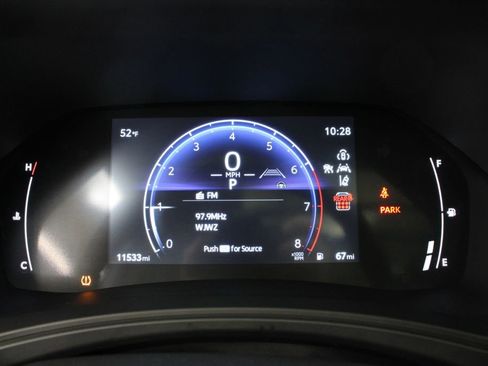 Used 2024 Toyota Grand Highlander Limited image 9