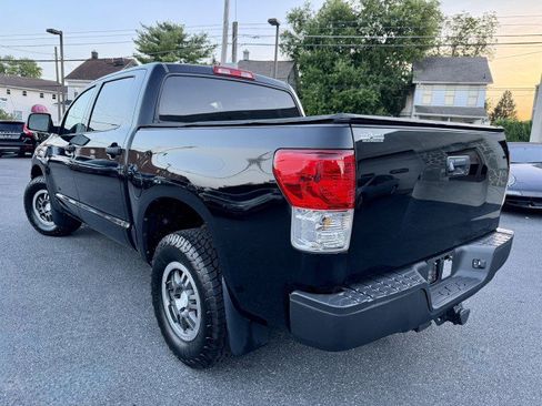 Used 2010 Toyota Tundra 4x4 CrewMax image 7