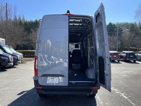 New 2026 Mercedes-Benz Sprinter 2500 image 12