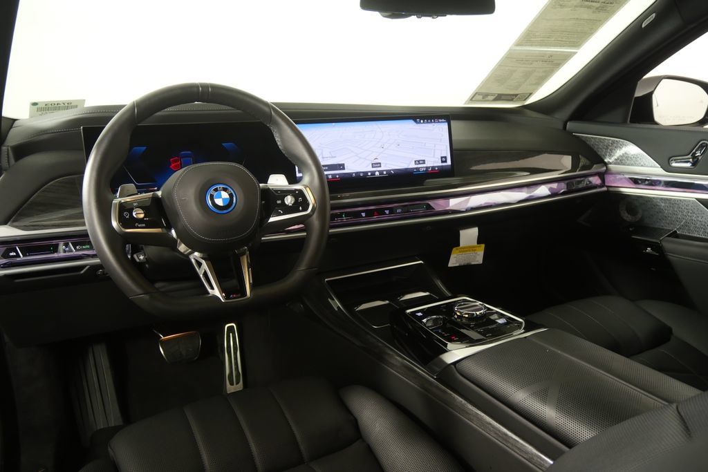 Used 2026 BMW 750e xDrive w/ Executive Package AWD/4WD image 20