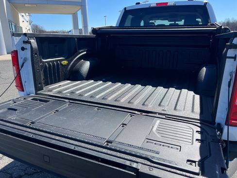 Used 2023 Ford F150 XLT w/ XTR Package image 9