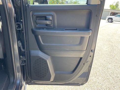 Used 2018 RAM 1500 Express AWD/4WD image 13