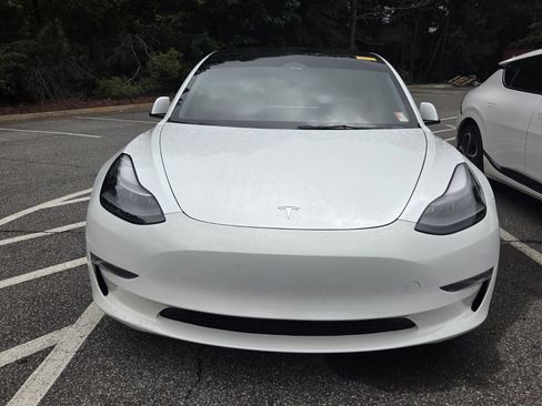Used 2022 Tesla Model 3 Long Range AWD/4WD image 2