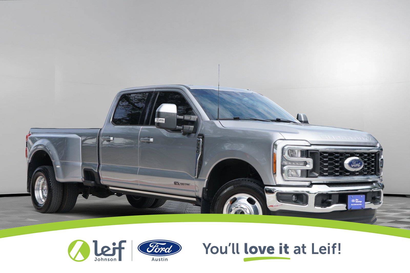 Used 2023 Ford F350 4x4 Crew Cab DRW Super Duty image 1