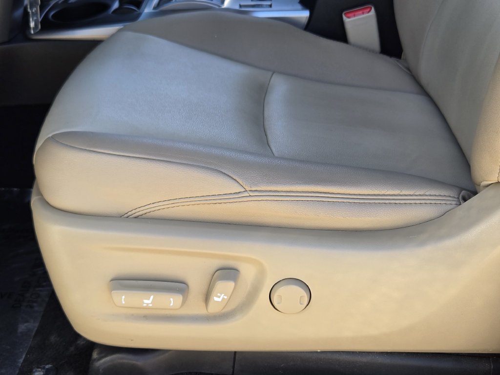 Used 2019 Toyota 4Runner SR5 Premium RWD image 30