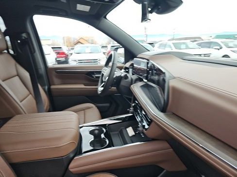 New 2026 Chevrolet Suburban High Country image 29