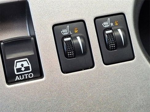 Used 2011 Toyota 4Runner Limited image 21