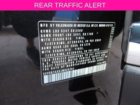 Used 2018 Volkswagen Tiguan SEL Premium FWD image 15