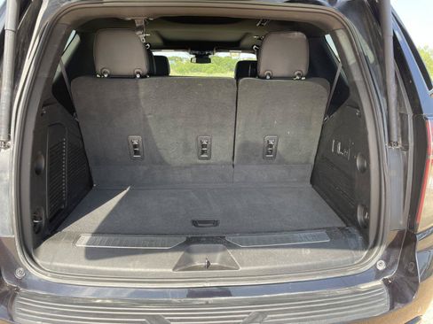 Used 2023 Chevrolet Tahoe RST w/ Luxury Package RWD image 28