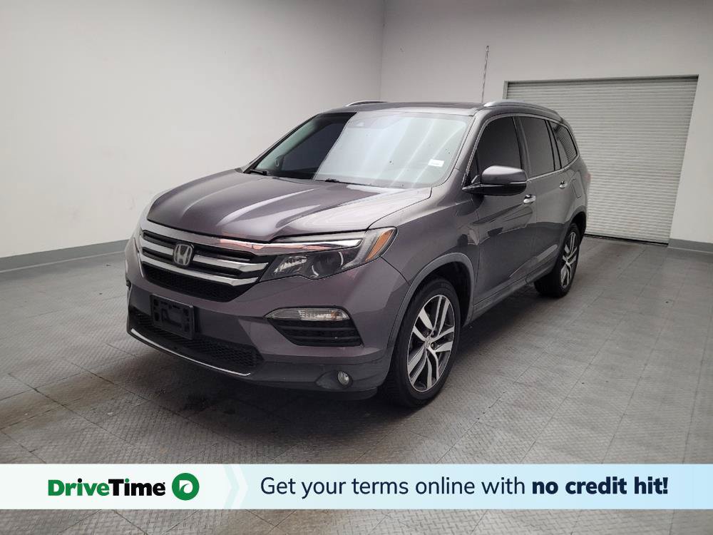 Used 2017 Honda Pilot Touring image 1