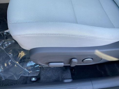 Used 2025 Hyundai Kona SEL image 23