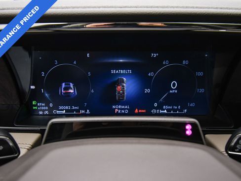 Used 2022 Lincoln Navigator Reserve image 17