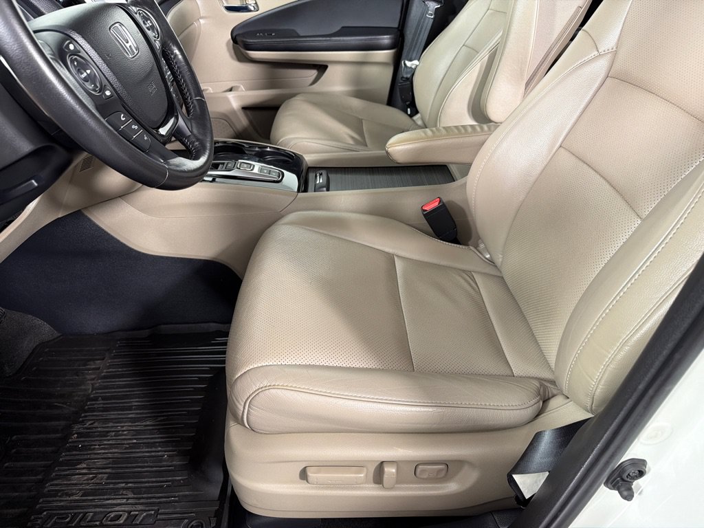 Used 2016 Honda Pilot Elite image 10