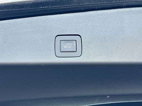 Used 2024 Buick Encore GX Avenir w/ Avenir Technology Package image 38