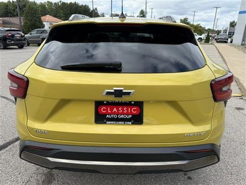Certified 2024 Chevrolet Trax ACTIV w/ Sunroof Package image 5