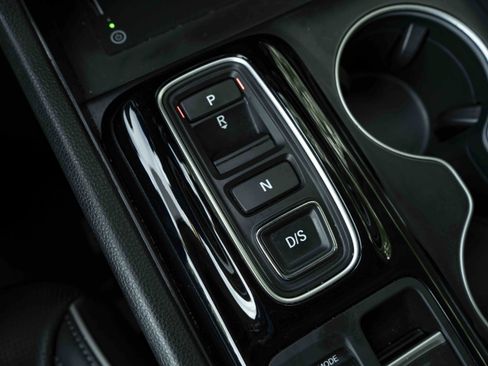 Used 2024 Honda Pilot Elite image 29