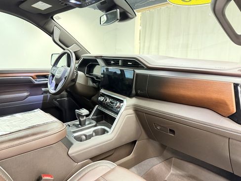 Used 2023 GMC Sierra 1500 Denali image 15